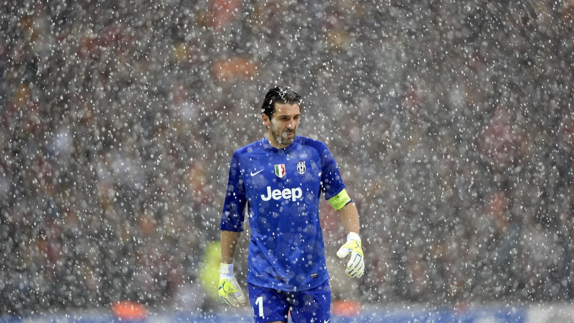 3-2决赛执法惊艳，46岁马宁获国际足联认可，中国金哨锁定世界杯席位