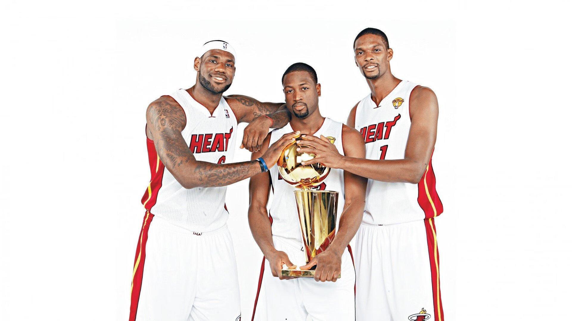 二十年网络热梗重温，科比与夸梅-布朗合砍84分引发篮球迷集体回忆